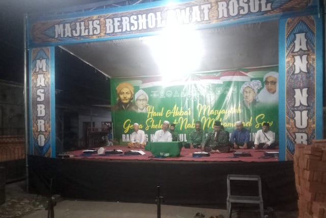 Maulud Nabi Muhammad SAW bersama MASBRO Rambigundam, Rambipuji, Jember